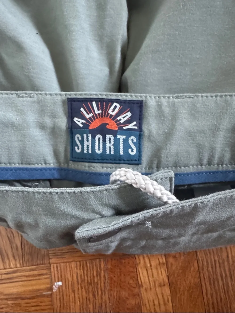 Faherty Olive Green Flat-Front Men's Shorts
